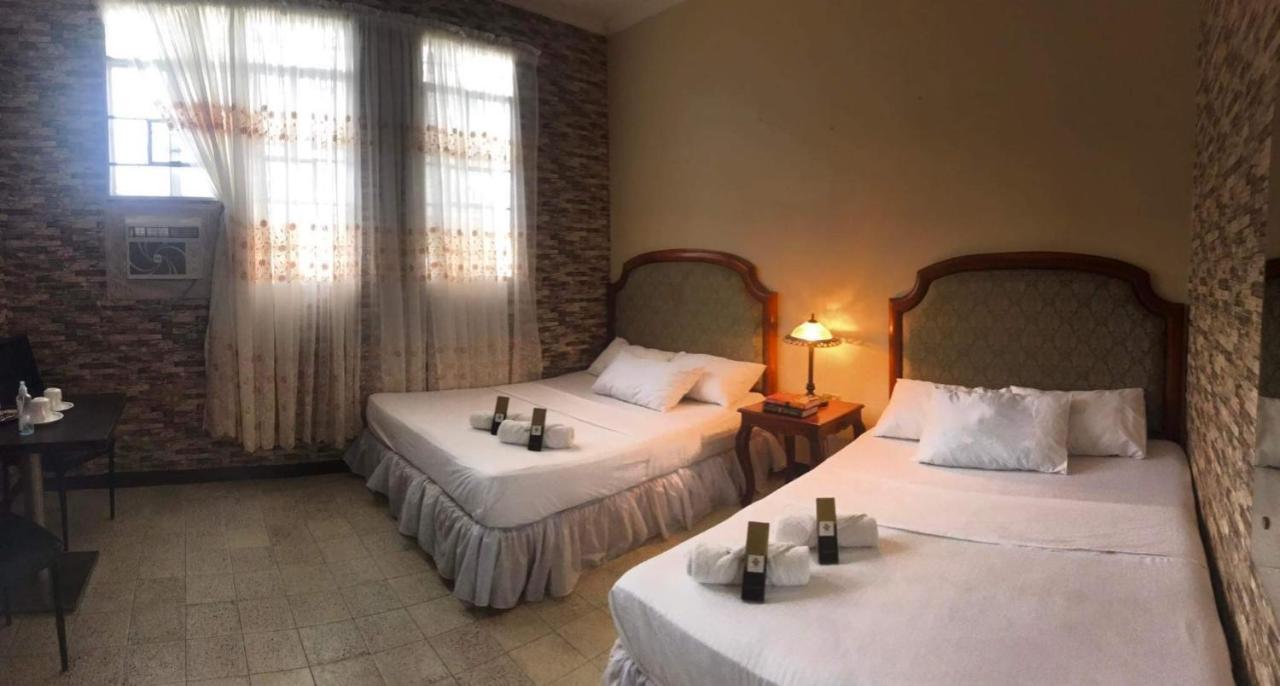 Hiraya Bed&Breakfast Roxas City Bagian luar foto